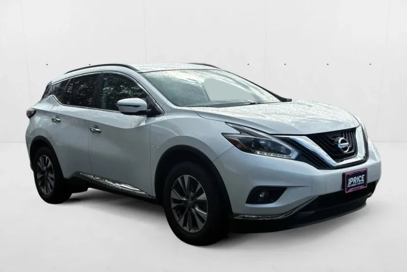 2018 Nissan Murano SV photo 1