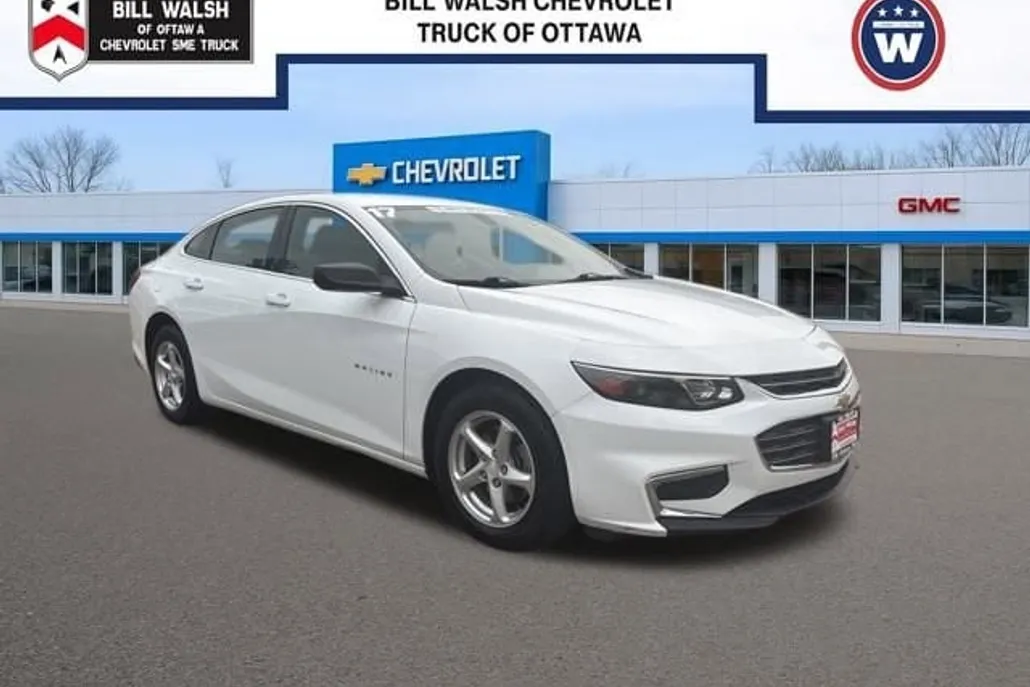 2017 Chevrolet Malibu LS photo 1