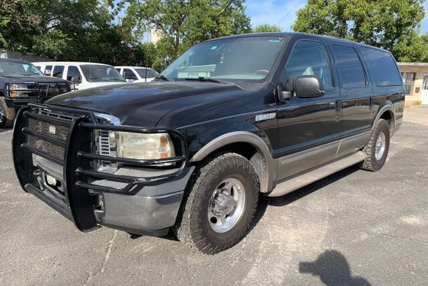 2002 Ford Excursion Limited photo 1