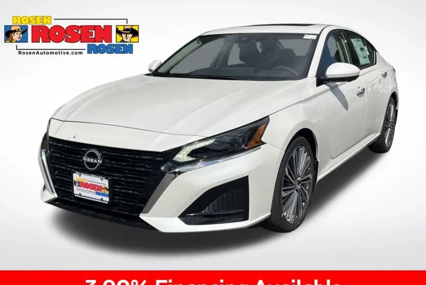 2025 Nissan Altima SL photo 1