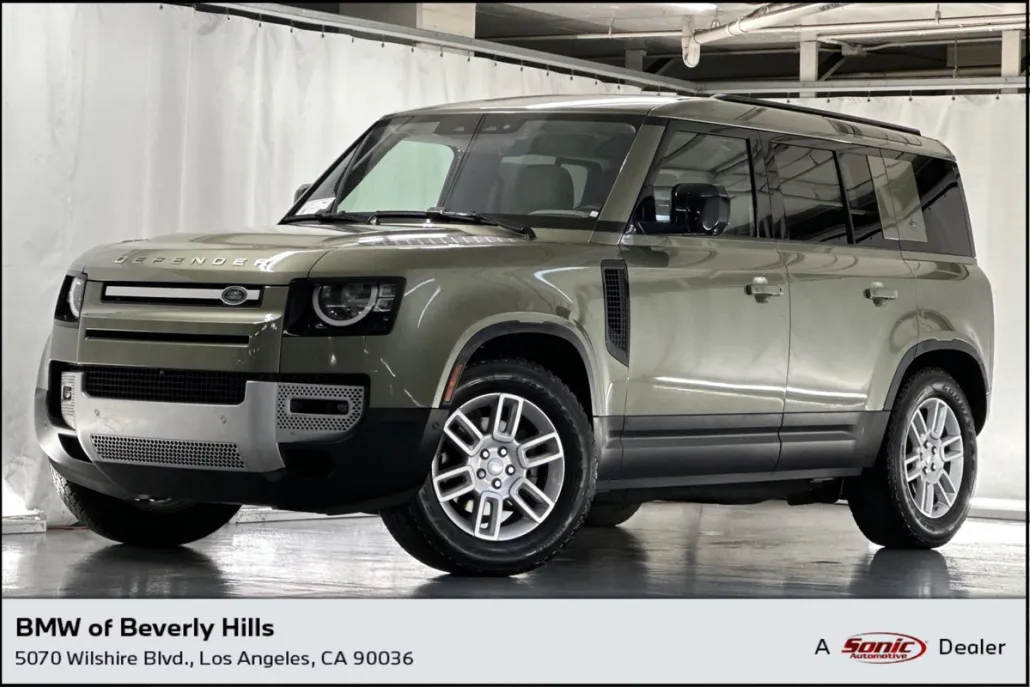2020 Land Rover Defender S photo 1