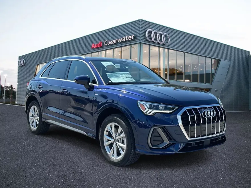 2025 Audi Q3 S line Premium Plus photo 1
