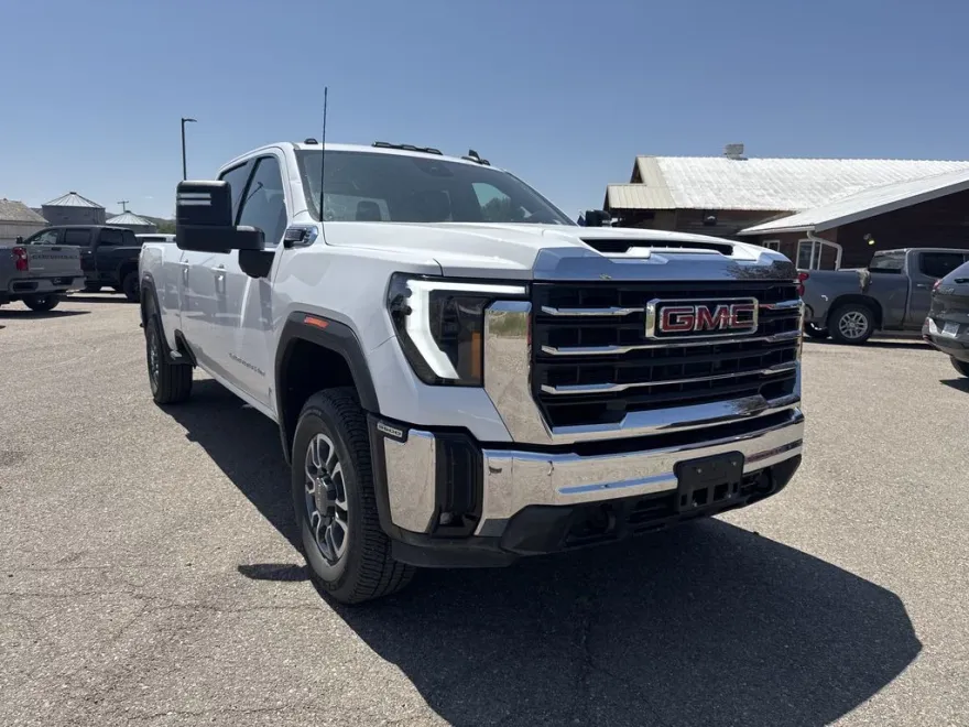 2024 Gmc Sierra 3500 HD SLE photo 1