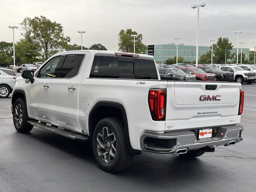 2026 Gmc Sierra 1500 SLT photo 1