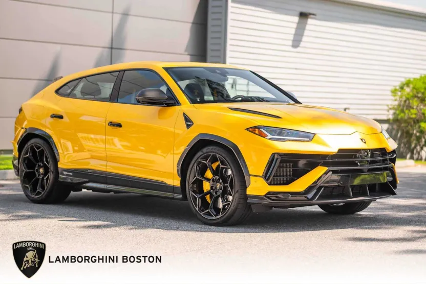 2024 Lamborghini Urus Performante photo 1