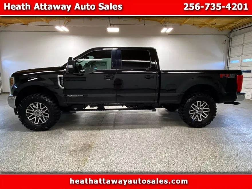 2019 Ford F-250 Lariat FX4 photo 1