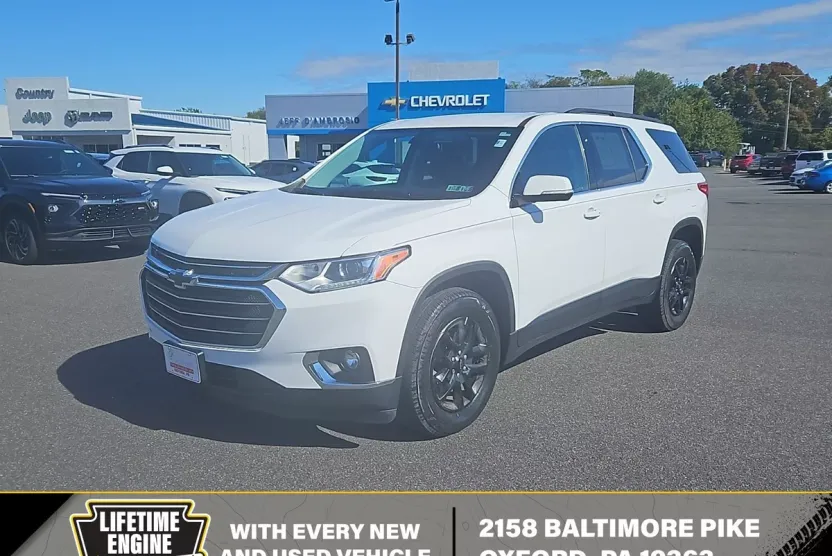 2021 Chevrolet Traverse Cloth 1LT photo 1