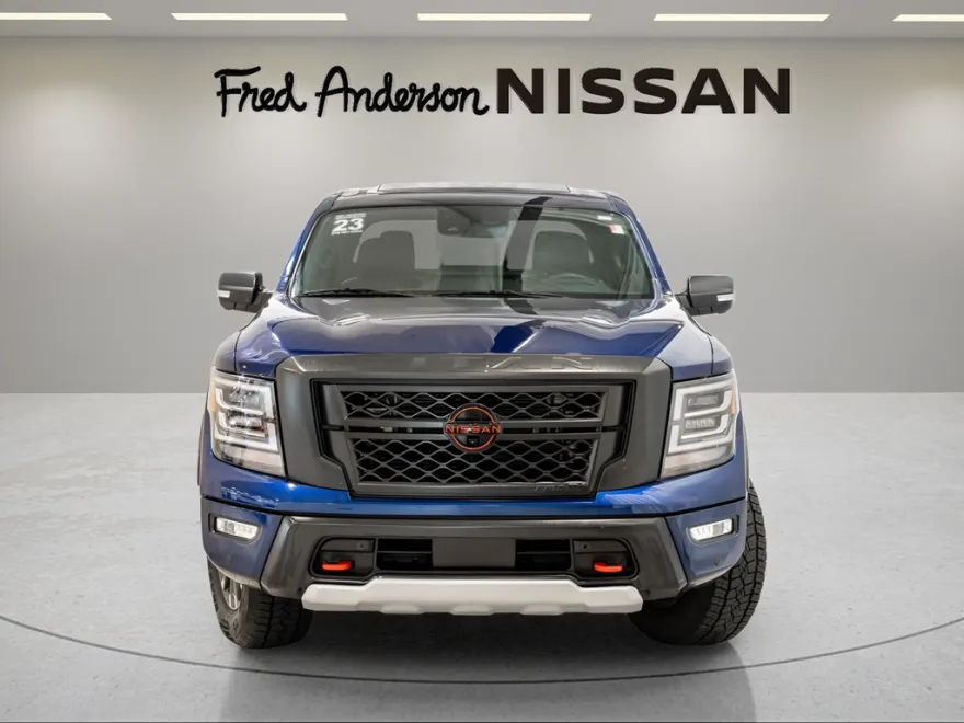 2023 Nissan Titan PRO-4X photo 1
