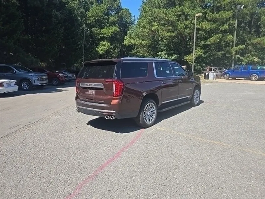 2023 Gmc Yukon XL Denali photo 1
