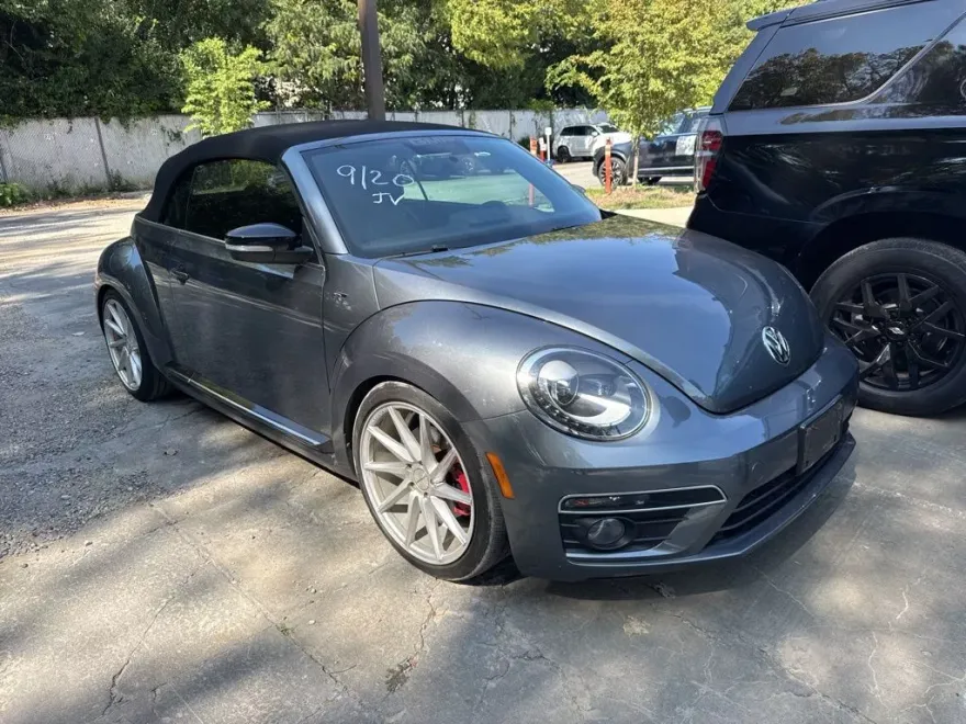 2014 Volkswagen Beetle R-Line photo 1