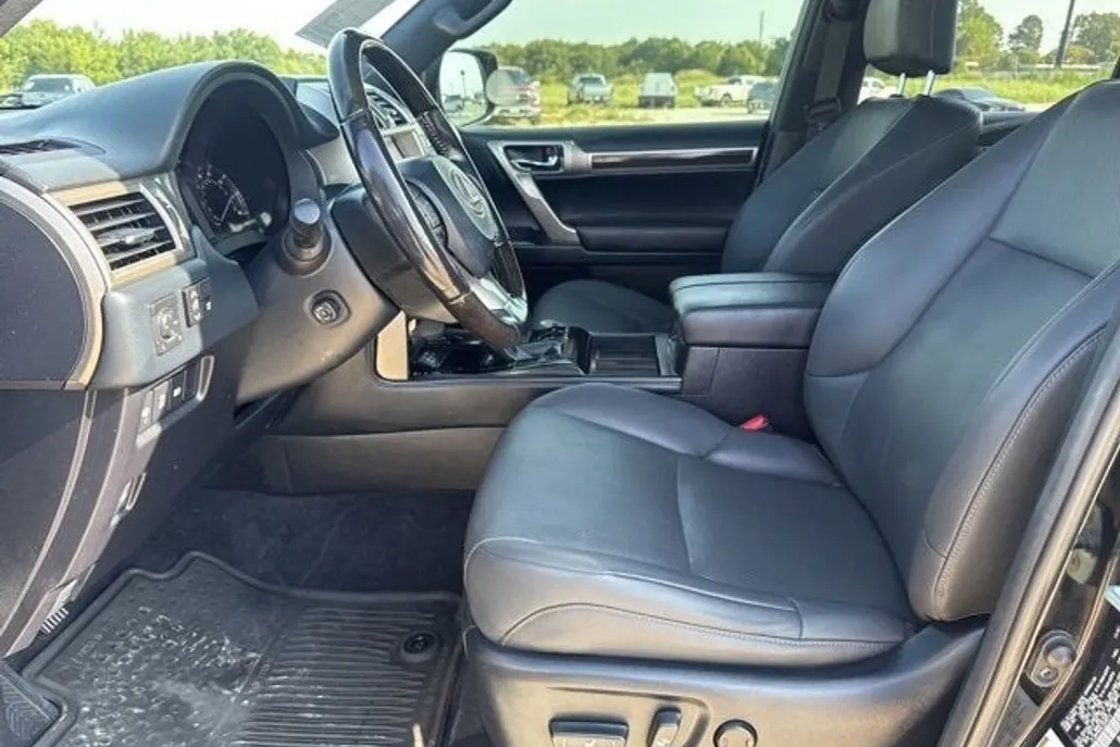 2020 Lexus GX 460 Premium photo 1