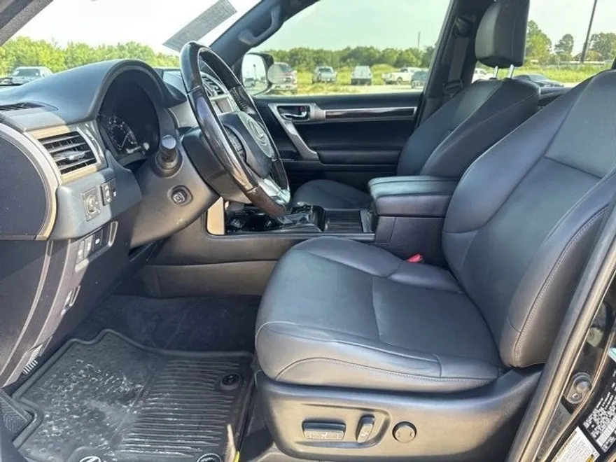 2020 Lexus GX 460 Premium photo 1