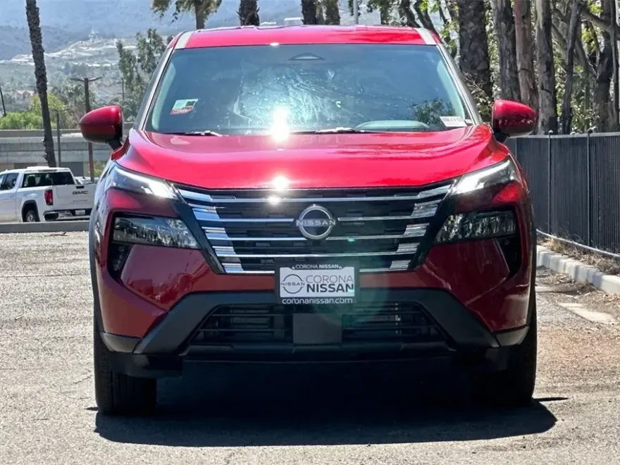 2026 Nissan Rogue SV photo 1
