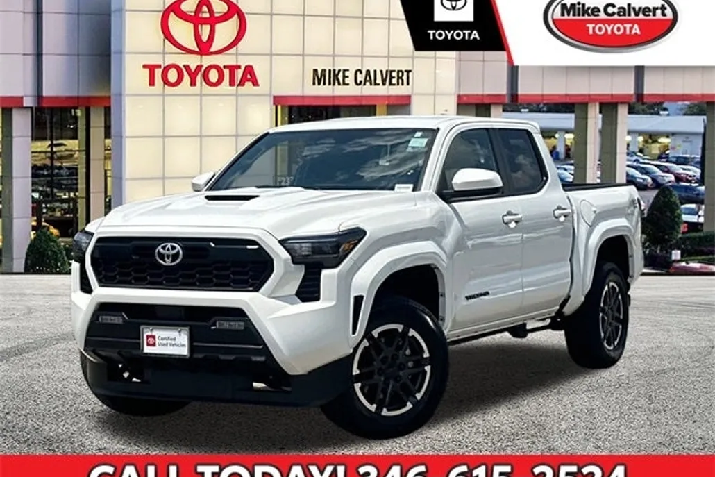 2024 Toyota Tacoma TRD Sport photo 1