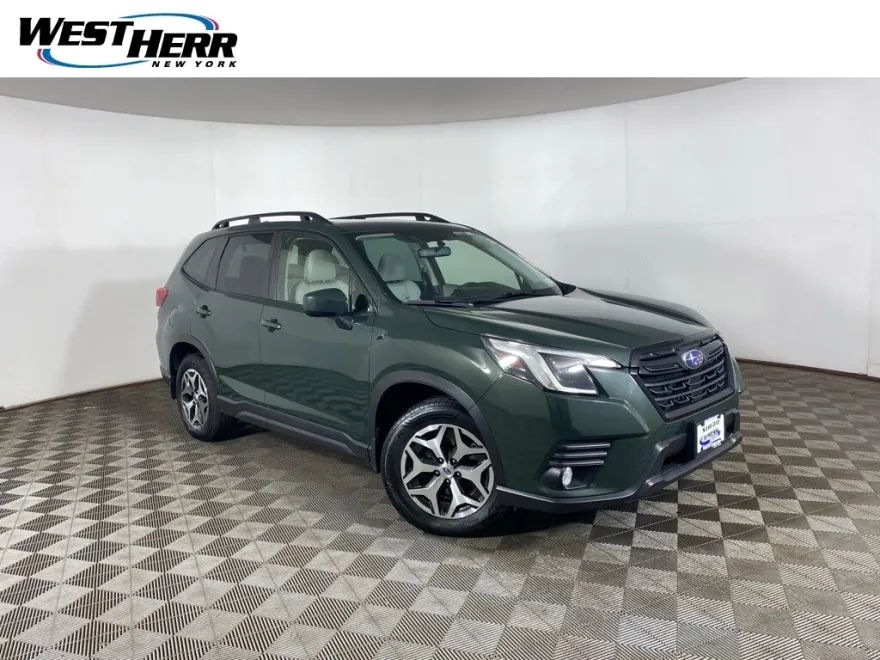 2022 Subaru Forester Premium photo 1