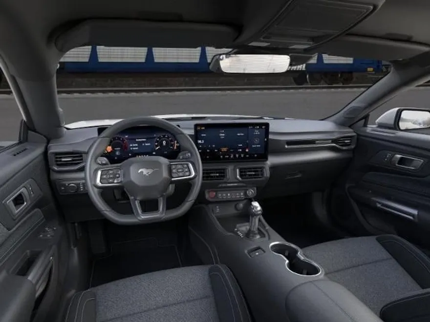 2025 Ford Mustang photo 1