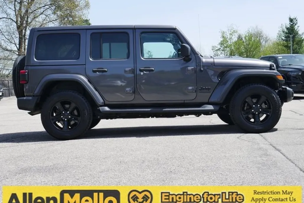 2020 Jeep Wrangler Unlimited Sahara Altitude photo 1