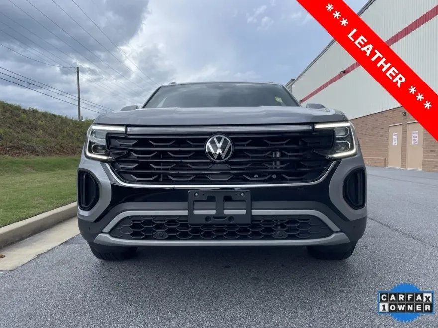2024 Volkswagen Atlas Cross Sport SE Technology photo 1