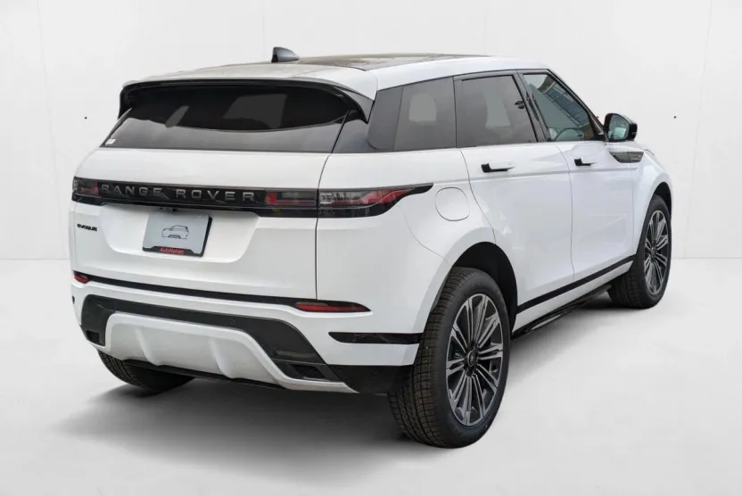 2026 Land Rover Range Rover Evoque Dynamic SE photo 1