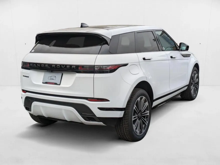 2026 Land Rover Range Rover Evoque Dynamic SE photo 1