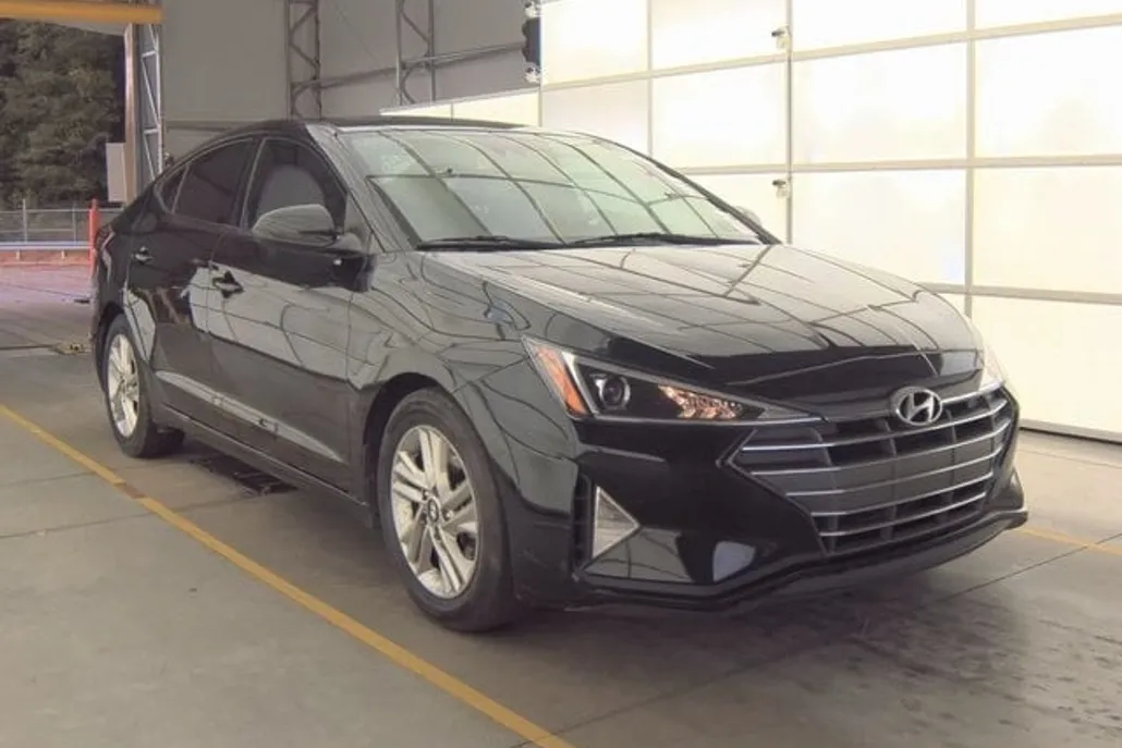 2020 Hyundai Elantra Value Edition photo 1