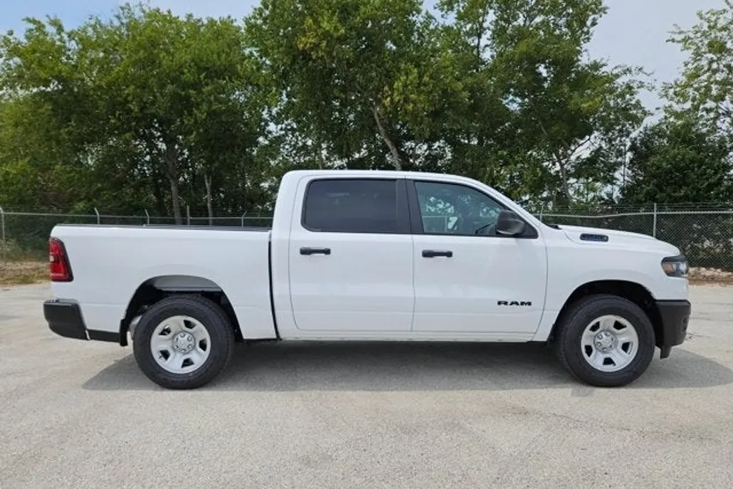 2025 Ram 1500 Tradesman photo 1