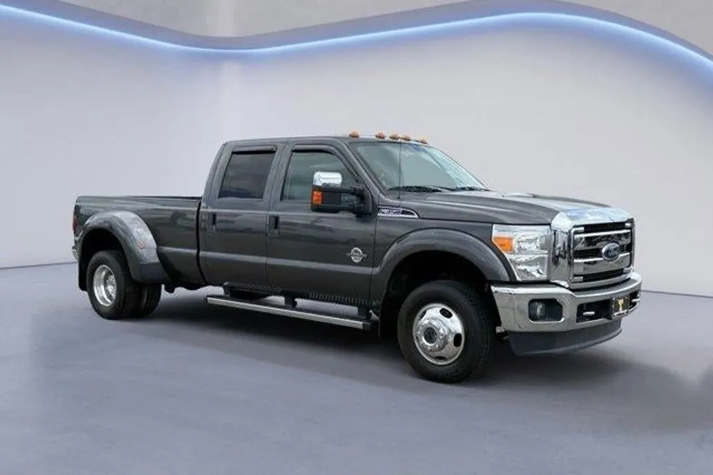 2016 Ford F-350 XLT photo 1
