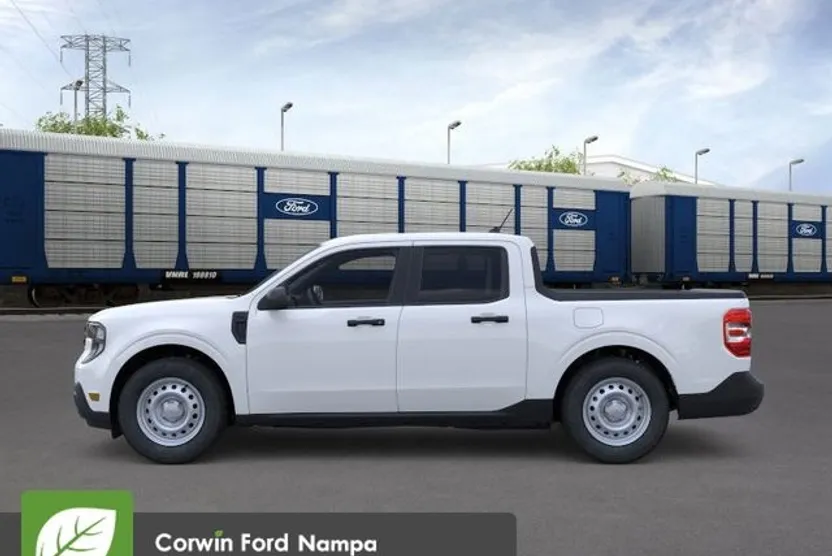 2025 Ford Maverick XL photo 1