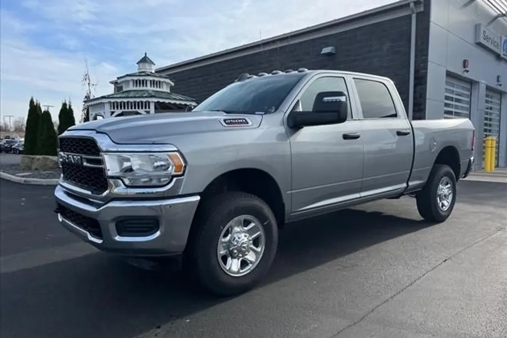 2024 Ram 2500 Tradesman photo 1