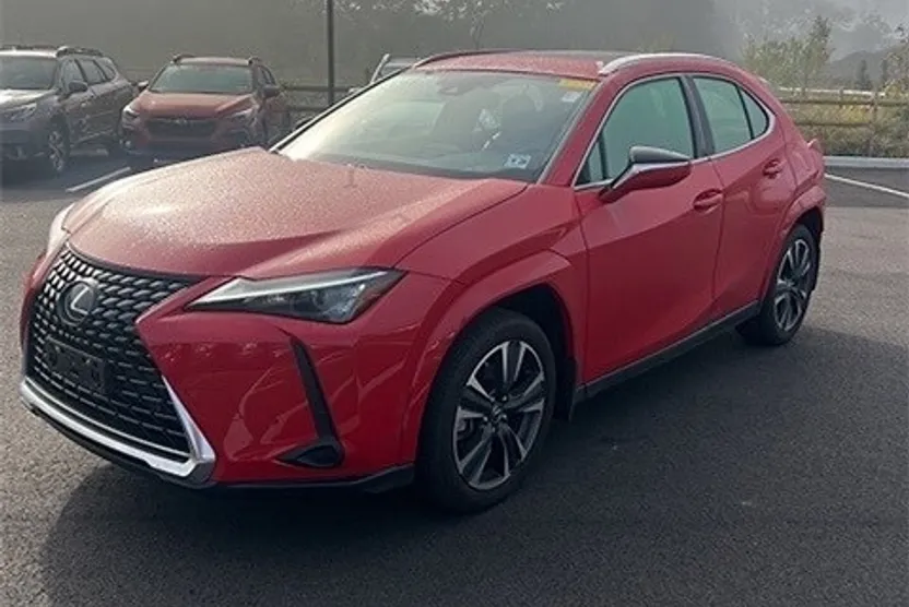 2023 Lexus UX 250h Premium photo 1