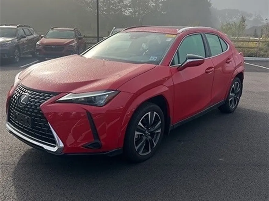 2023 Lexus UX 250h Premium photo 1