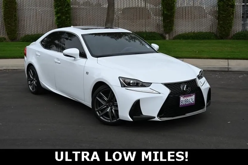 2020 Lexus IS 350 F SPORT photo 1