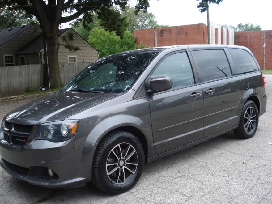 2017 Dodge Grand Caravan GT photo 1