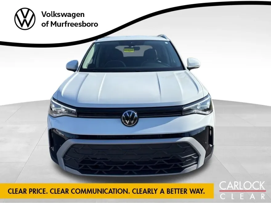 2025 Volkswagen Taos SE photo 1