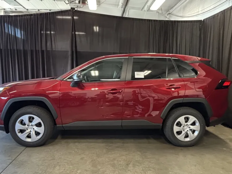 2025 Toyota RAV4 LE photo 1