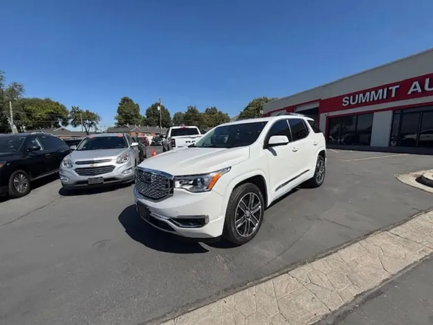 2019 Gmc Acadia Denali photo 1