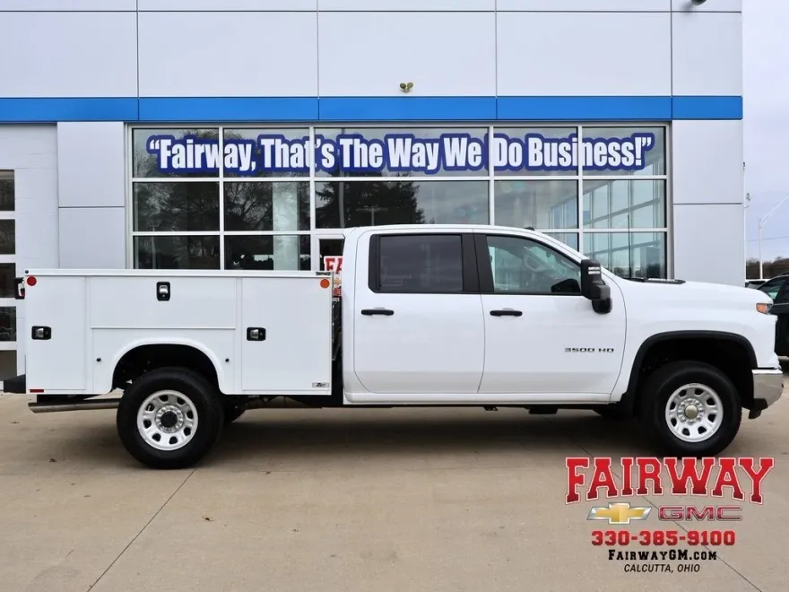2024 Chevrolet Silverado 3500HD Work Truck photo 1