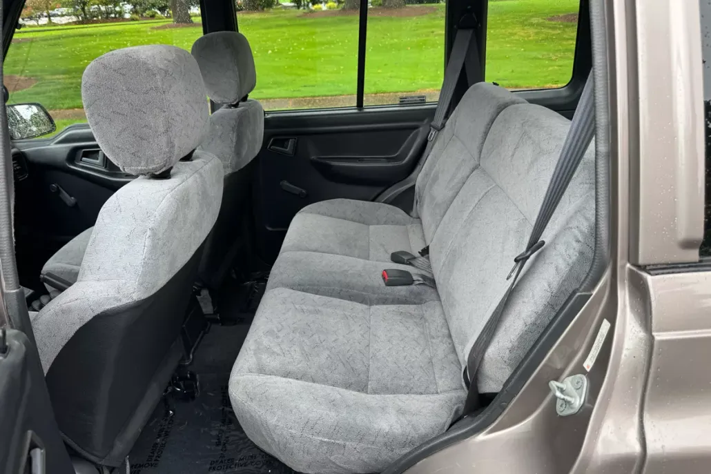 1998 Chevrolet Tracker Base photo 1