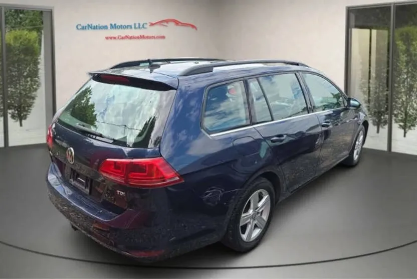 2015 Volkswagen Golf SportWagen TDI S photo 1