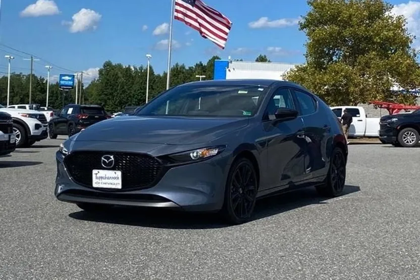 2024 Mazda Mazda3 Hatchback 2.5 s Carbon photo 1
