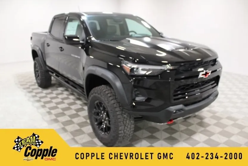 2025 Chevrolet Colorado ZR2 photo 1