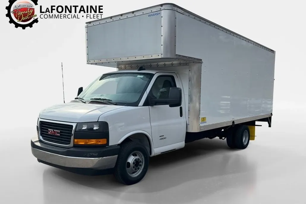 2024 Gmc Savana Cutaway photo 1