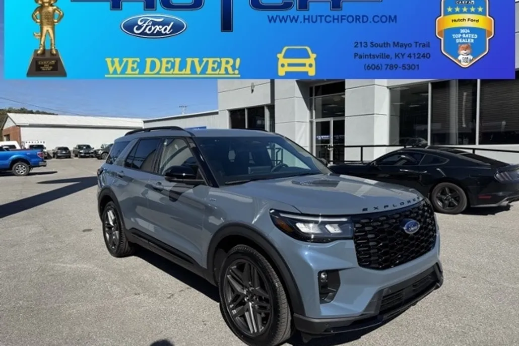 2026 Ford Explorer ST-Line photo 1