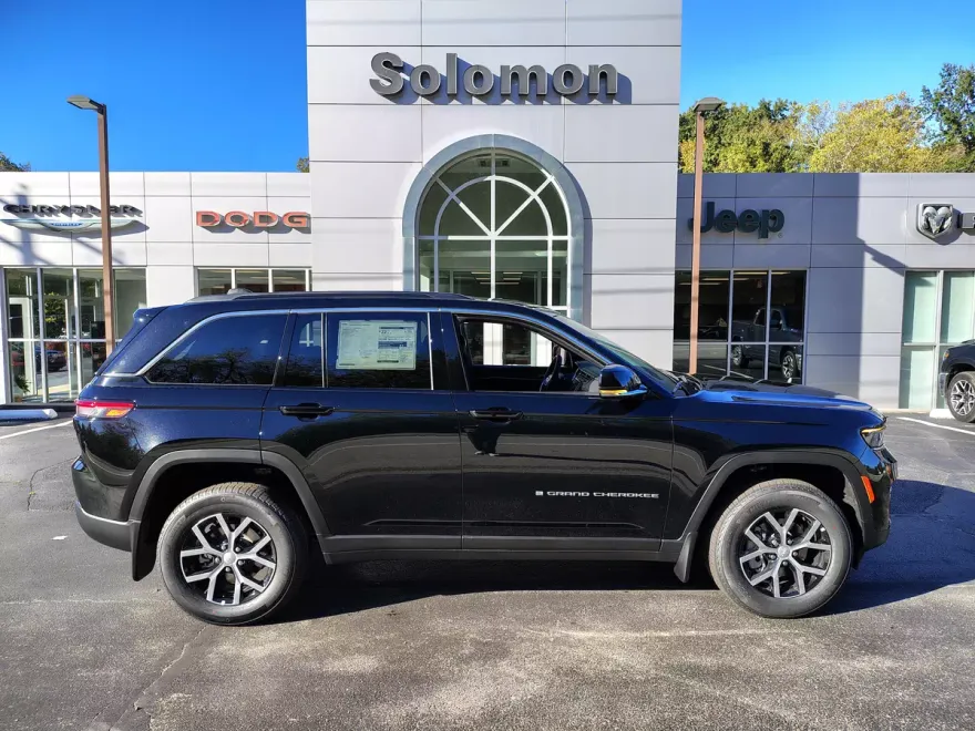 2025 Jeep Grand Cherokee Limited photo 1