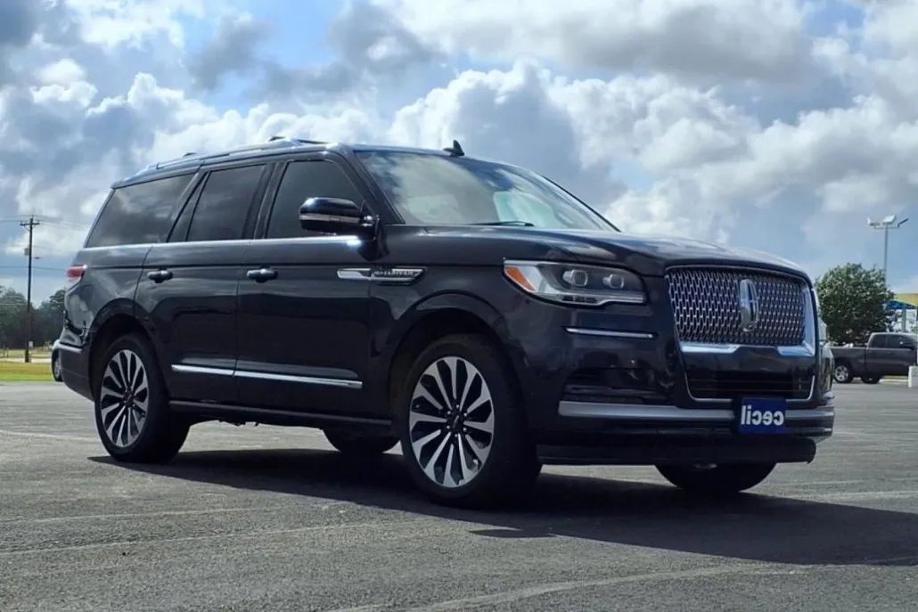 2022 Lincoln Navigator Reserve photo 1