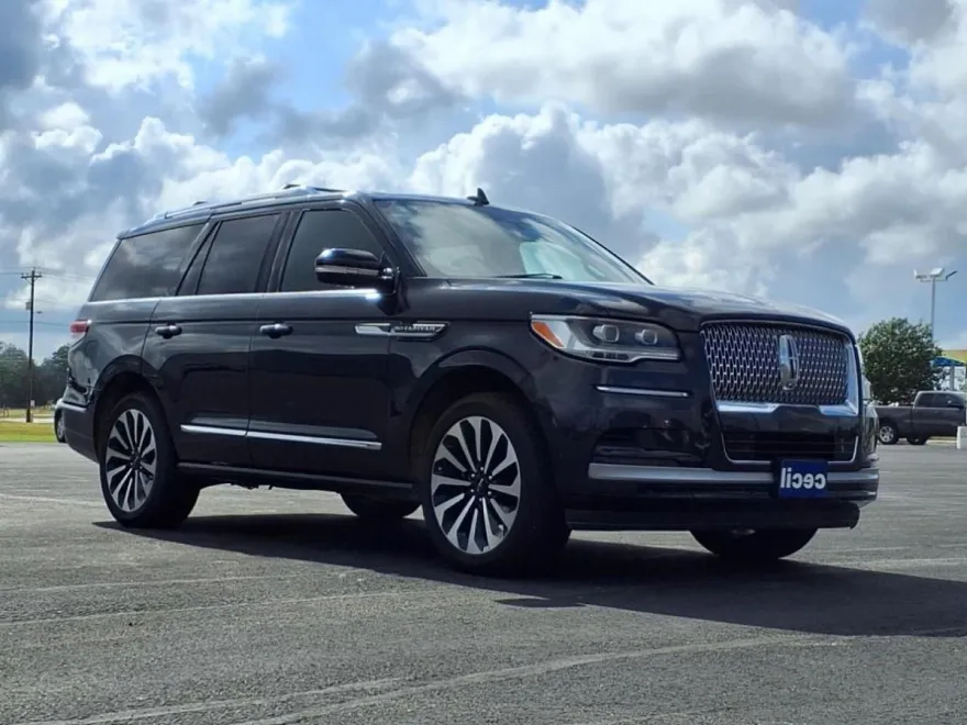 2022 Lincoln Navigator Reserve photo 1