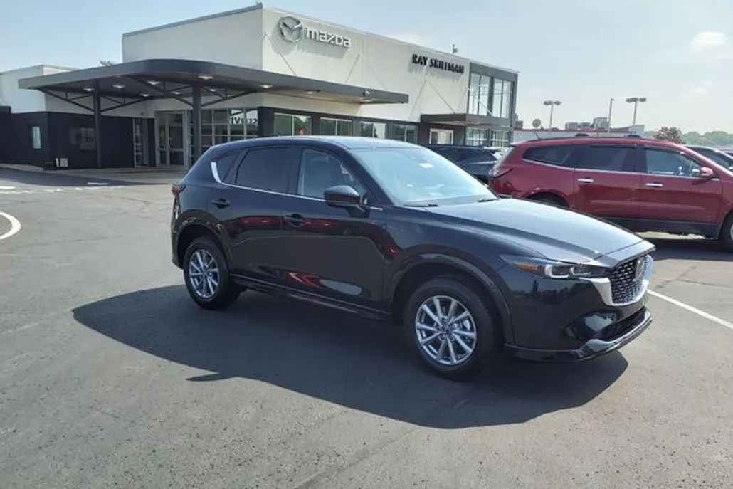 2025 Mazda CX-5 2.5 S Preferred photo 1