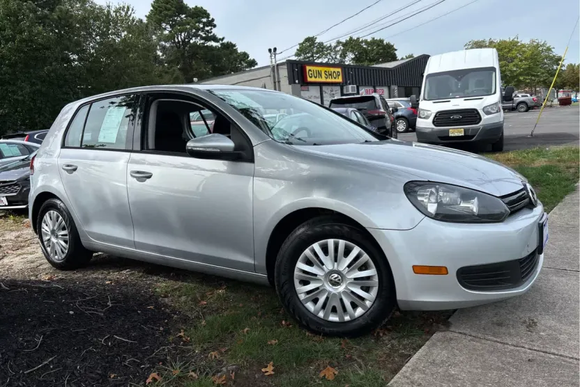 2013 Volkswagen Golf 2.5L photo 1