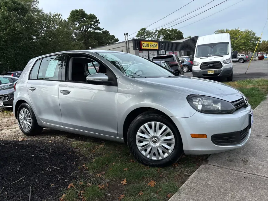 2013 Volkswagen Golf 2.5L photo 1