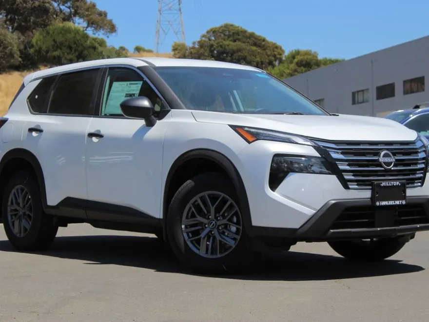 2025 Nissan Rogue S photo 1